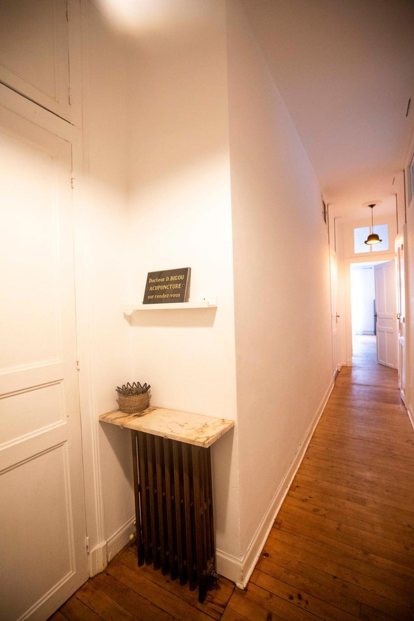 L'Appartement Lieu De Qualite En Centre Ville De Pau Exterior foto